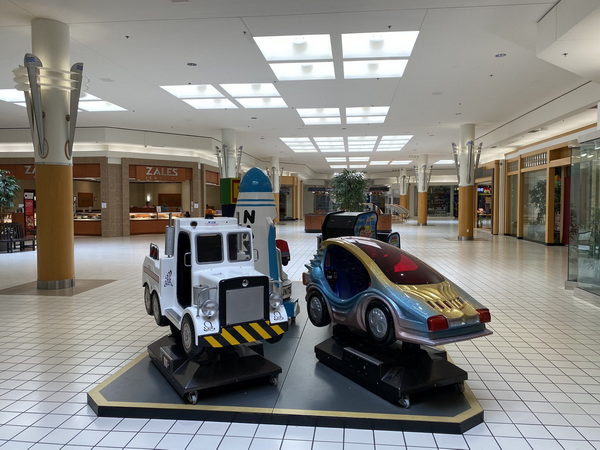 Bay City Mall (Bay City Town Center) - June 15 2022 Photo (newer photo)